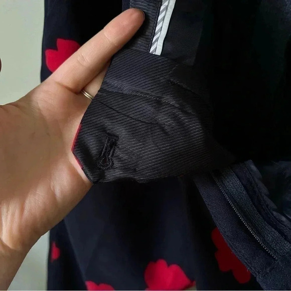 Banana Republic | Women Avery Navy Blue Red Floral Straight Ankle - Picture 3 of 9